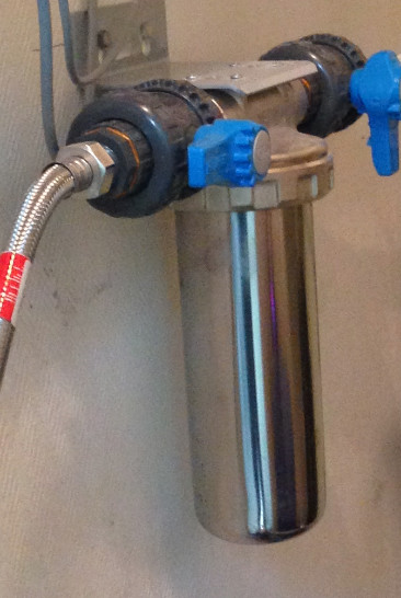 Maintenance d'une unité de déminéralisation d'eau dans un Laboratoire National Maintenance d'une unité de déminéralisation d'eau dans un Laboratoire National